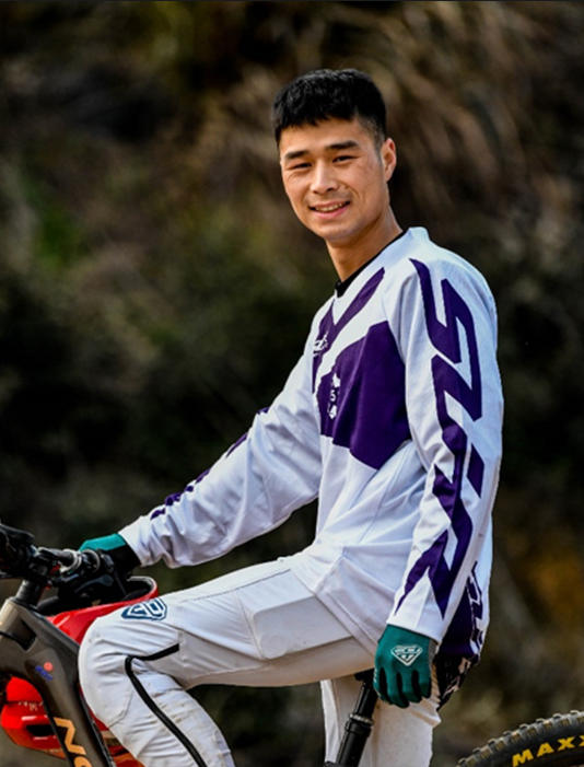 National Downhill League champion - Xiao Cong